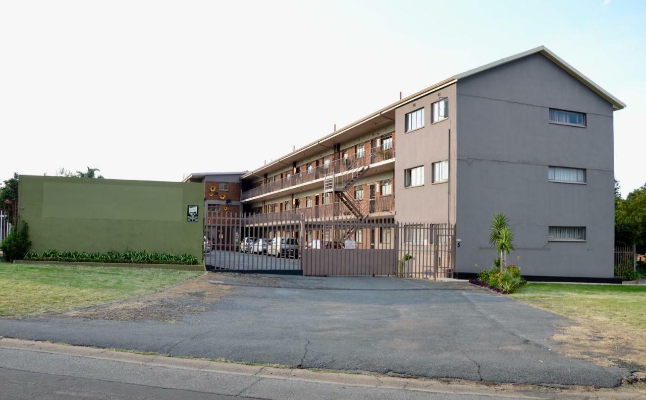 Libem Lodge 2 Edenvale Buitenkant foto